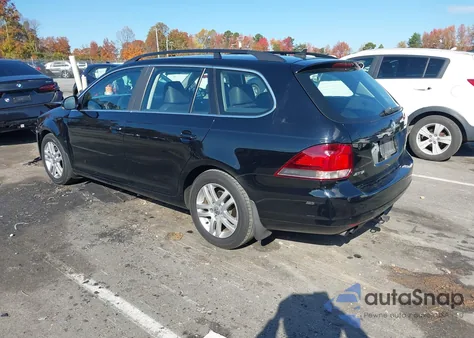 2013 Volkswagen Jetta Sportwagen 2.0L Tdi from USA, damaged, VIN 3VWPL7AJ2DM673863